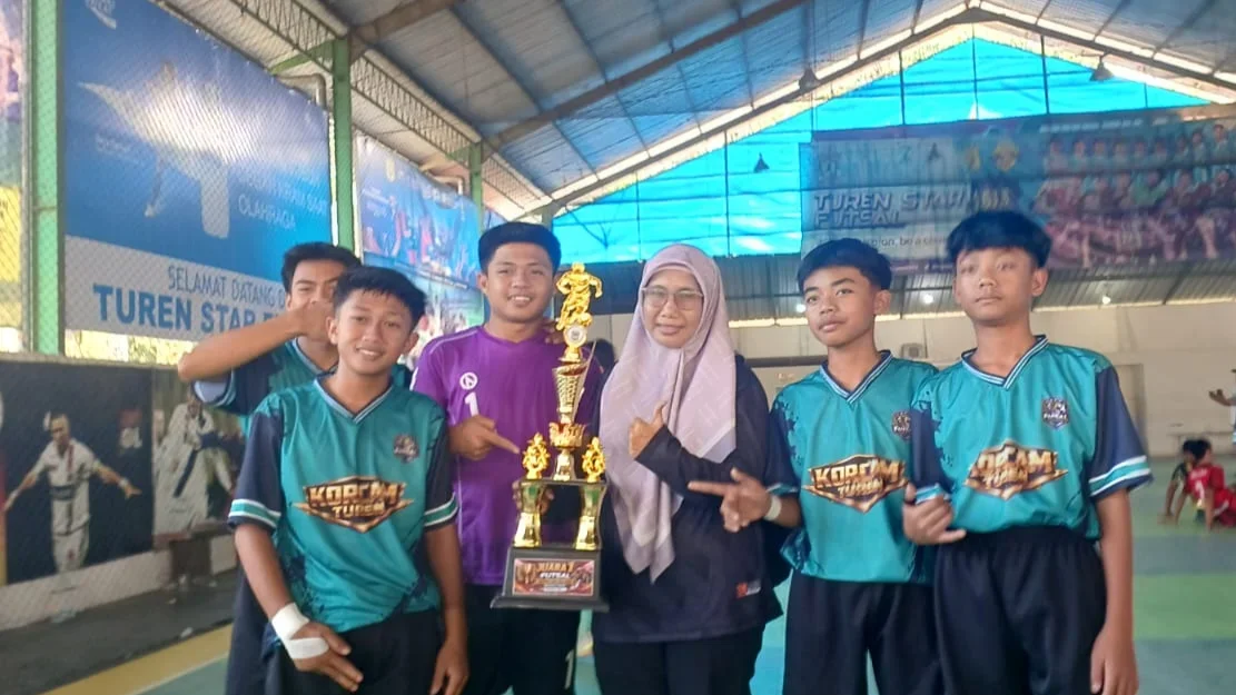 Siswa SMP Tamansiswa Turen Raih Juara 1 Penyisihan Grup C pada Lomba Futsal Tingkat Kabupaten Malang