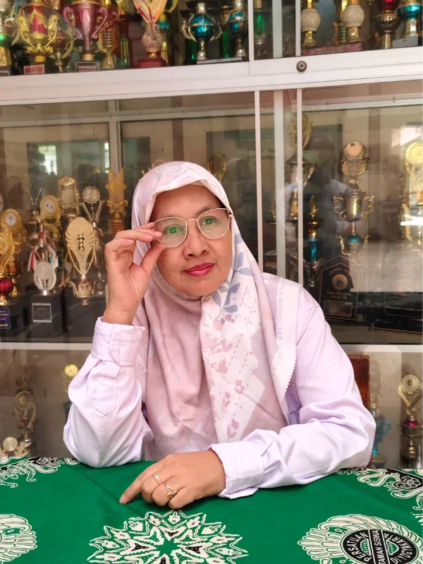 Nyi Luluk Nuraidah, S.Pd